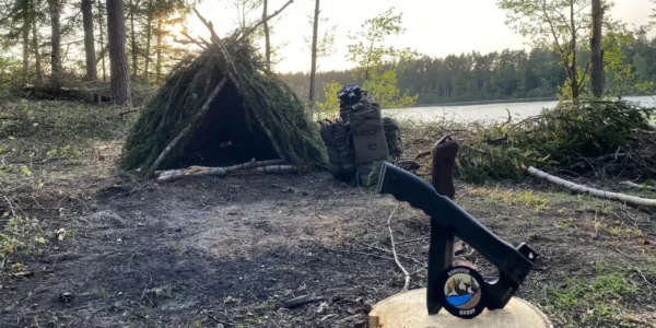 Jak zbudować szałas? Schronienie Survivalowe. Kurs Survivalu. Survivor Group.